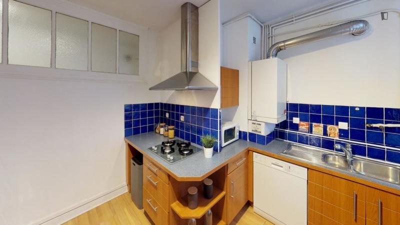 Chambre - 11 m² - 4 pièces