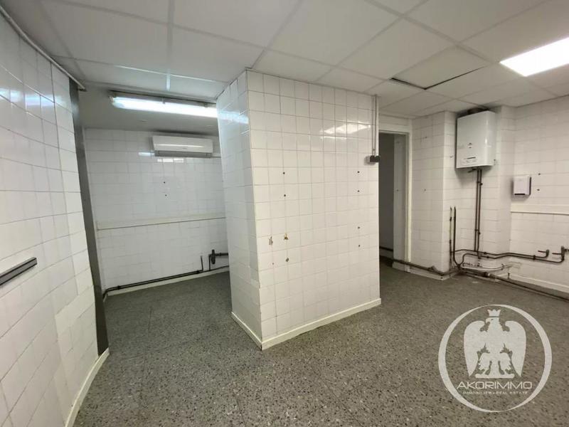 Local commercial - 80 m² - 2 pièces