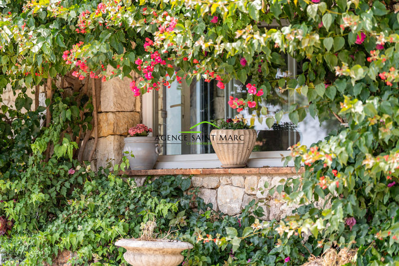 Maison - 208 m² - 5 pièces