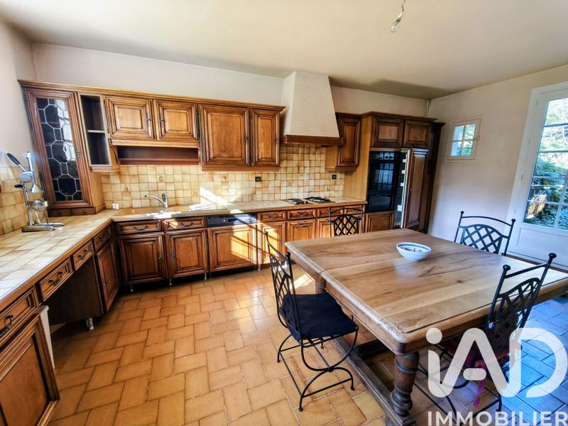 Maison - 182 m² - 7 pièces