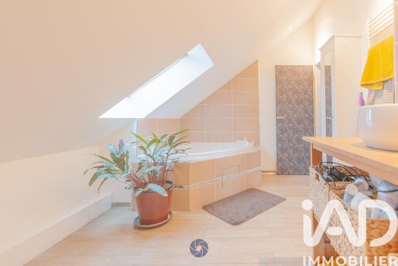 Appartement - 77 m² - 4 pièces