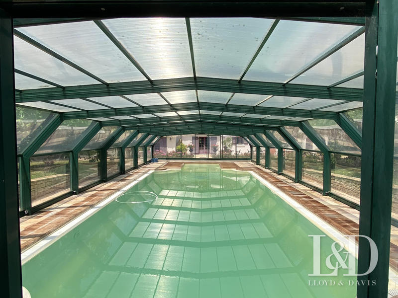 Maison - 185 m² - 7 pièces