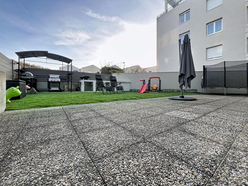 Appartement - 125 m² - 5 pièces