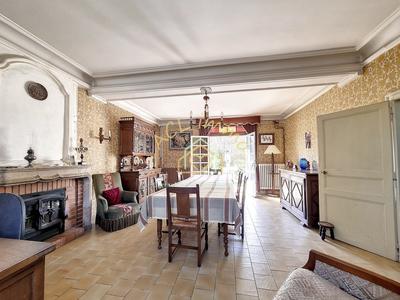 Maison - 152 m² - 7 pièces