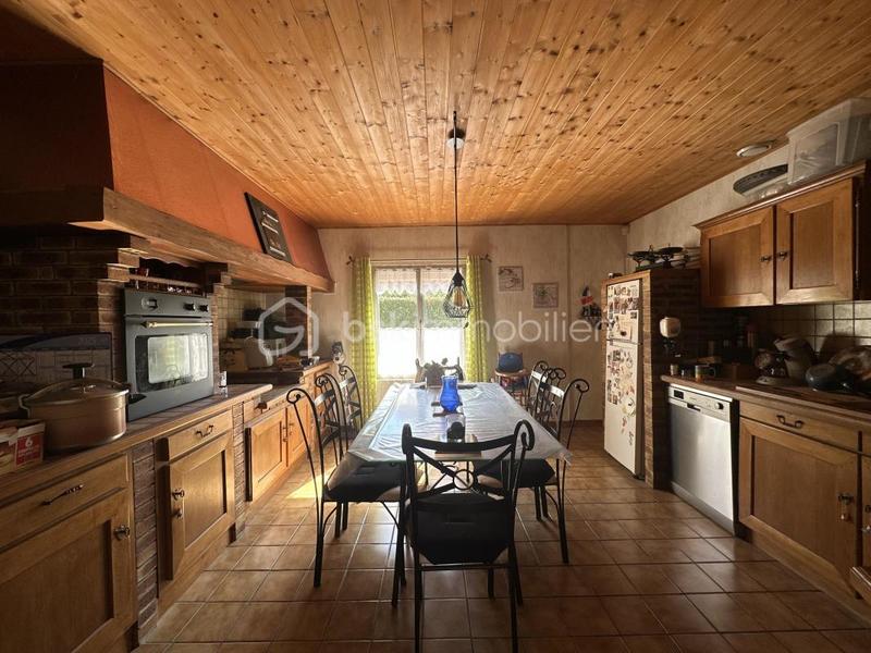 Maison - 150 m² - 7 pièces