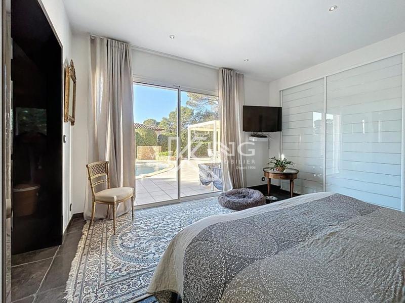 Villa - 178 m² - 6 pièces