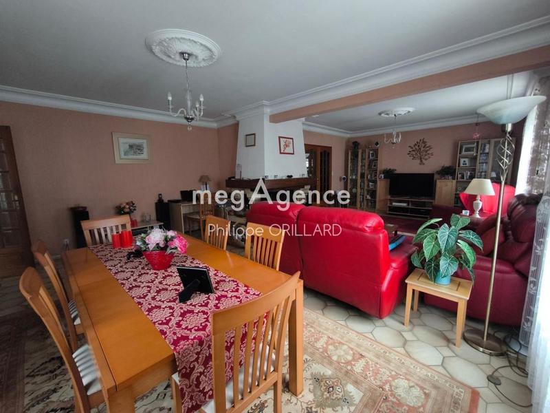 Maison ancienne - 234 m² - 8 pièces