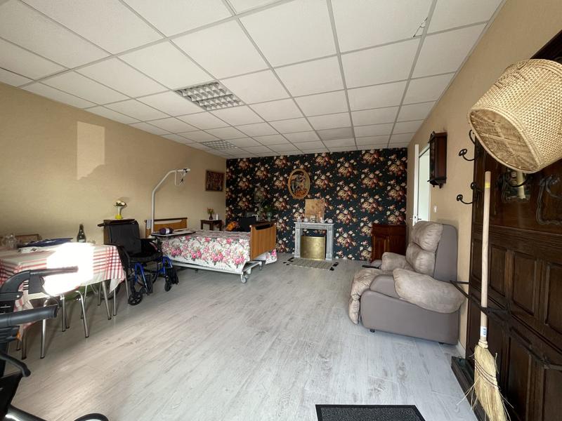 Local d'activités - 288 m²