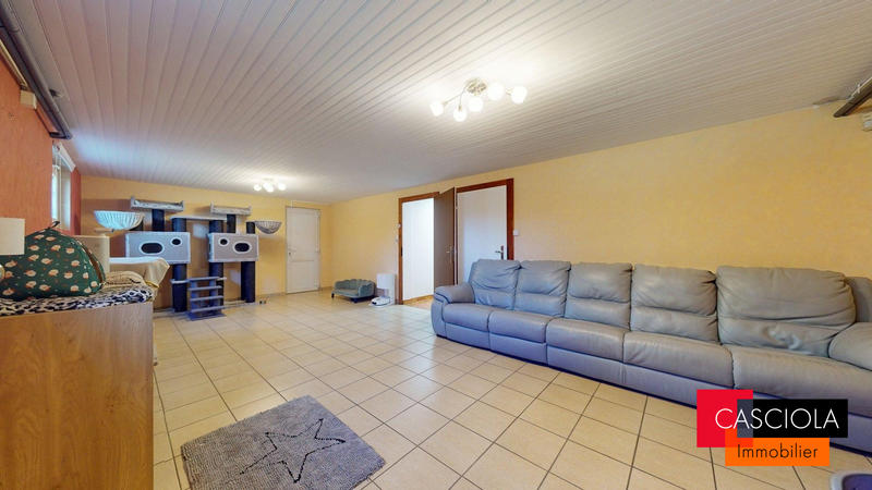 Maison - 216 m² - 7 pièces