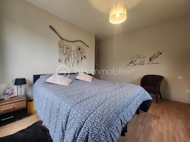 Maison traditionnelle - 260 m² - 7 pièces