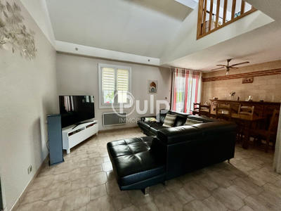 Maison - 106 m² - 7 pièces