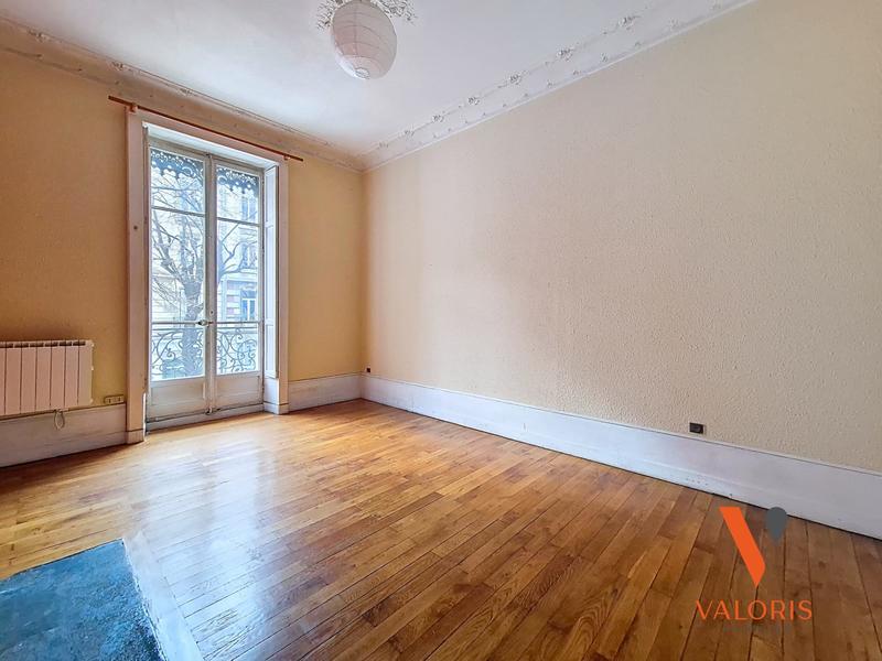 Appartement - 170 m² - 6 pièces