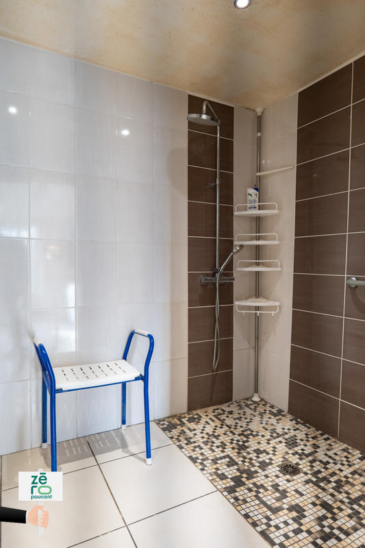 Maison - 300 m² - 3 pièces