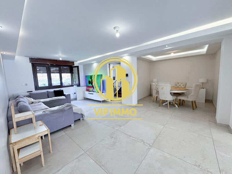 Maison - 122 m² - 5 pièces