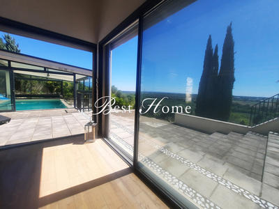 Maison - 190 m² - 7 pièces