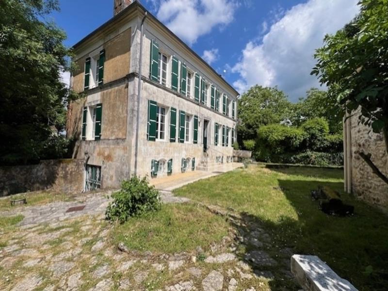 Maison - 260 m² - 7 pièces