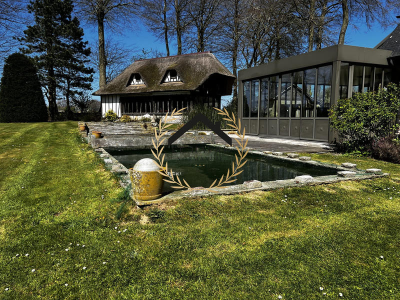 Maison - 253 m² - 10 pièces