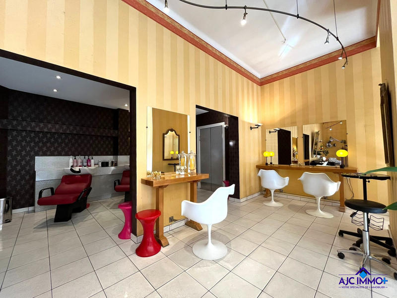 Fonds de commerce - Local commercial - 98 m²