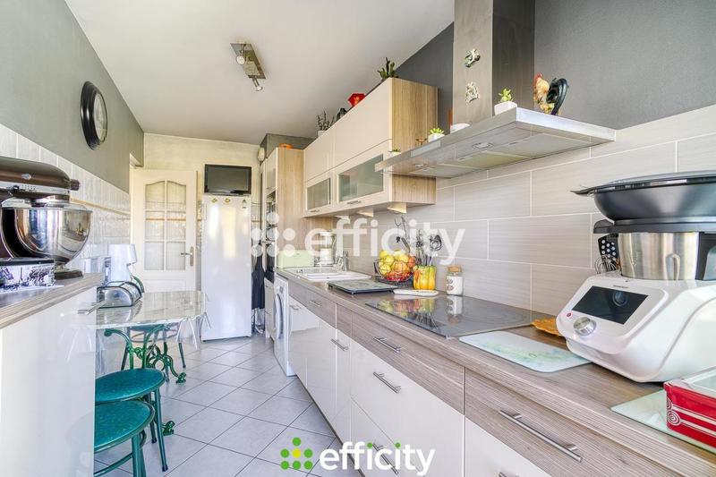 Appartement - 106 m² - 5 pièces