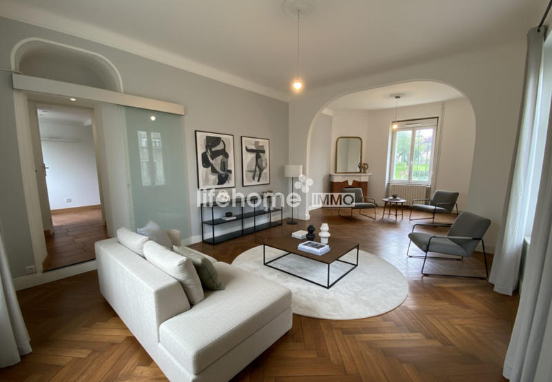 Maison - 140 m² - 5 pièces