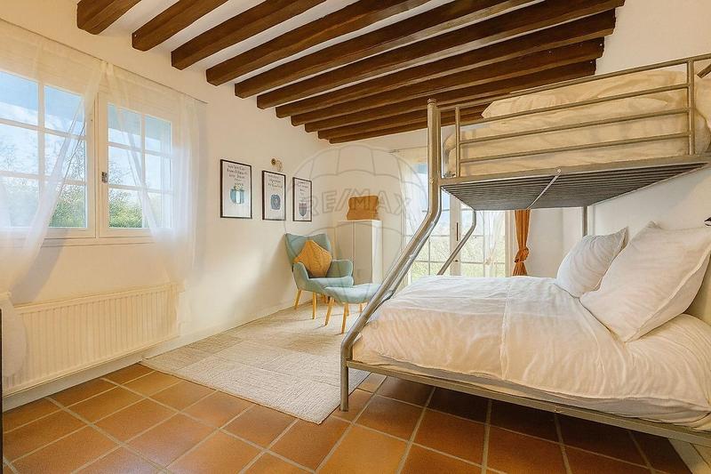 Chaumière - 170 m² - 7 pièces