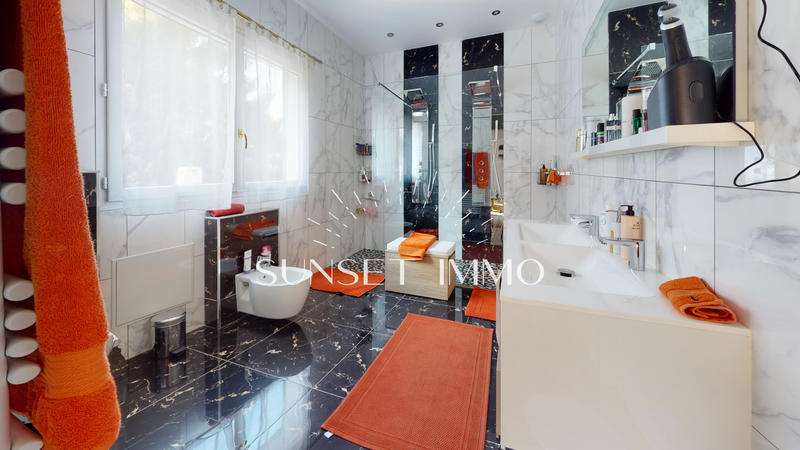 Maison - 500 m² - 10 pièces