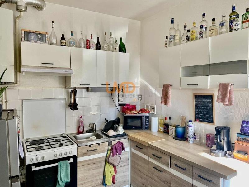 Maison - 180 m² - 11 pièces