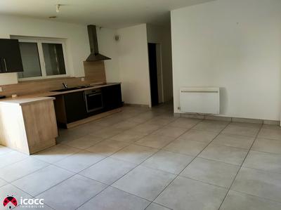 Maison - 92 m² - 4 pièces