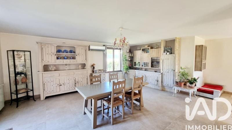 Maison - 198 m² - 6 pièces