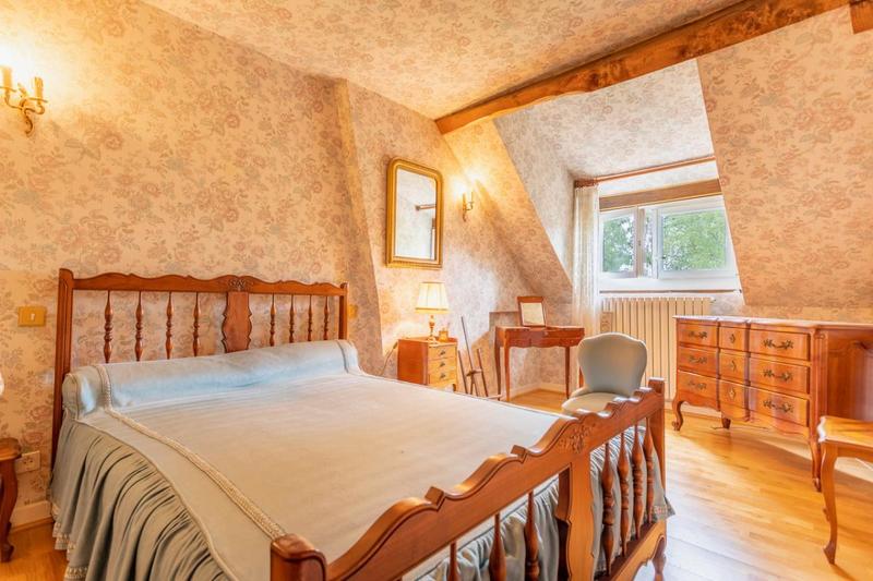 Propriété - 130 m² - 7 pièces