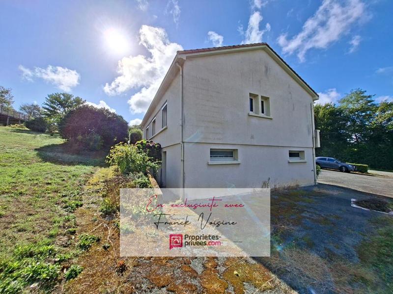 Maison - 93 m² - 7 pièces