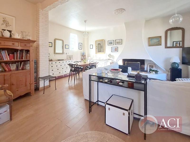 Maison - 102 m² - 4 pièces