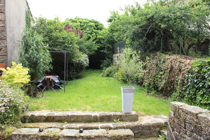 Maison - 200 m² - 11 pièces