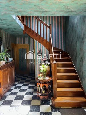 Maison - 140 m² - 6 pièces