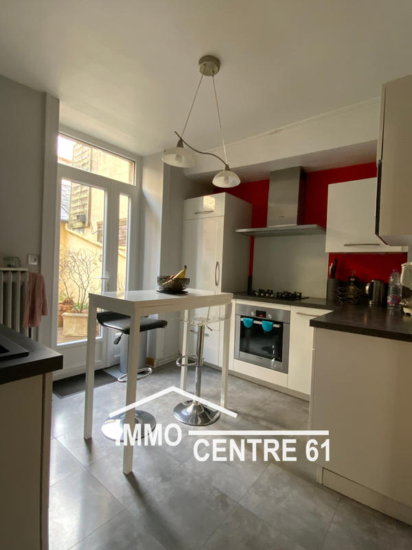 Maison - 180 m² - 5 pièces