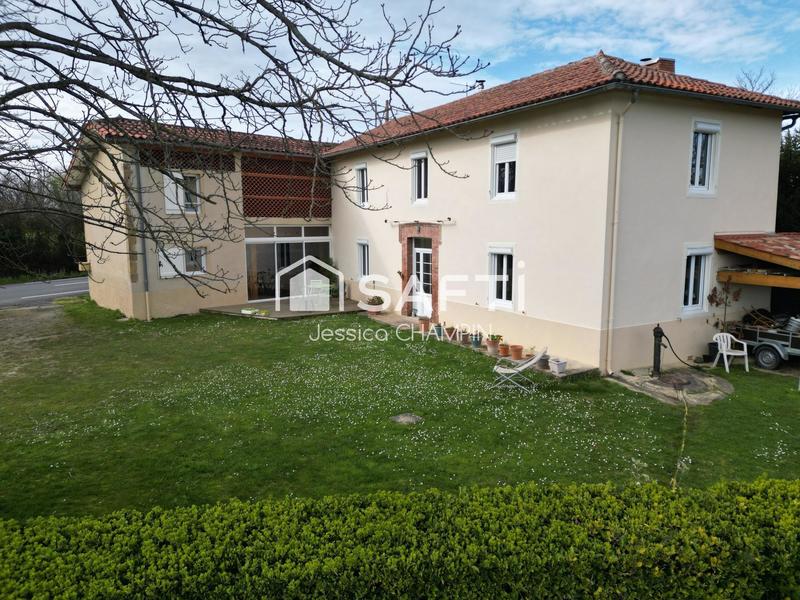 Maison - 197 m² - 6 pièces