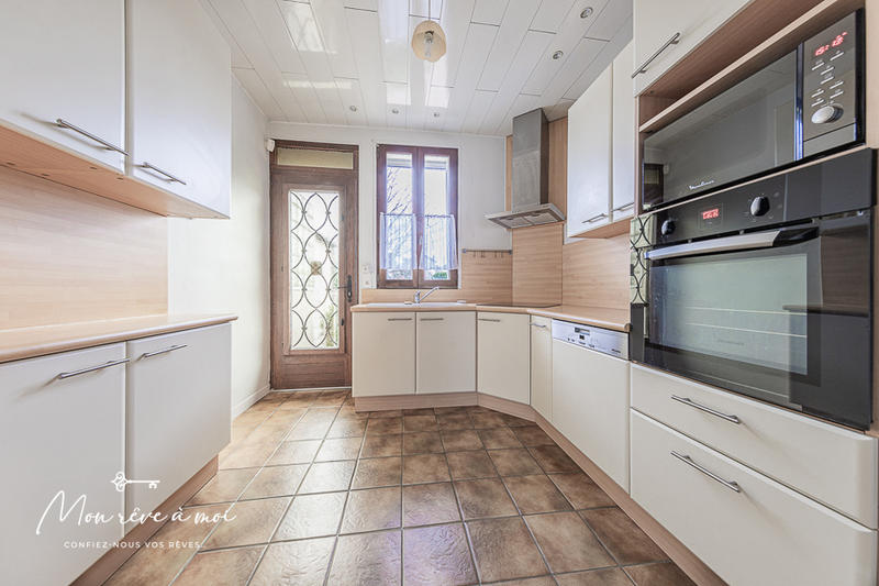 Maison - 102 m² - 6 pièces