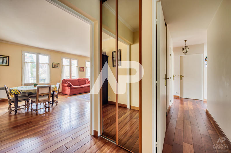 Appartement - 83 m² - 3 pièces