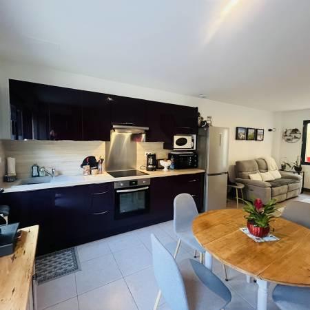 Maison - 76 m² - 3 pièces