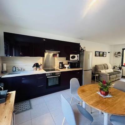 Maison - 76 m² - 3 pièces