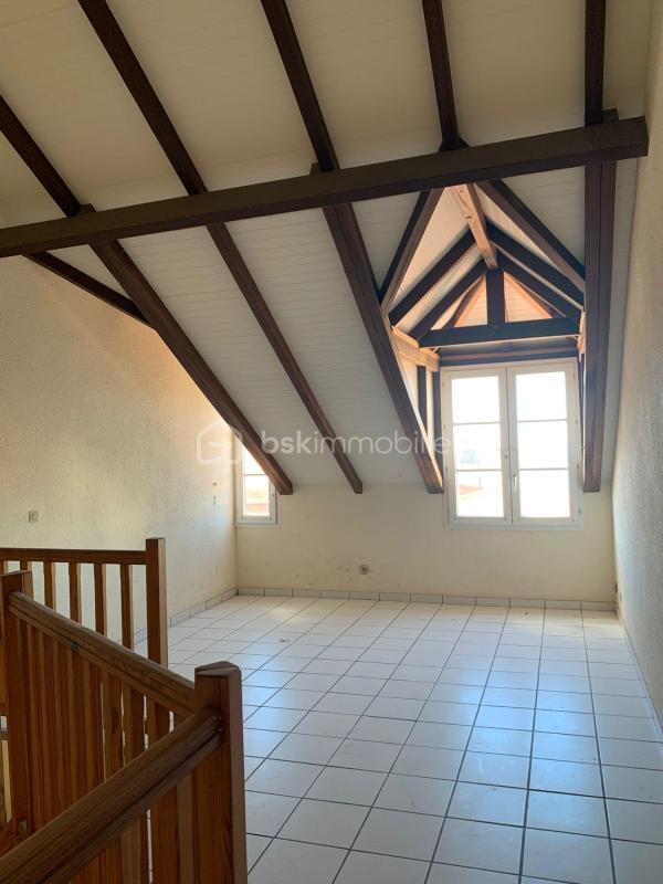 Immeuble - 838 m² - 17 pièces