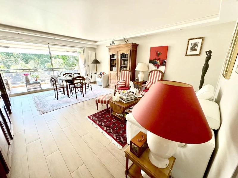 Appartement - 80 m² - 3 pièces