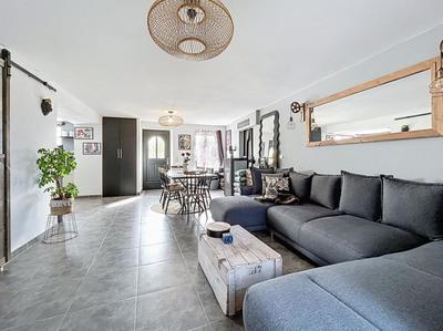 Maison - 117 m² - 6 pièces