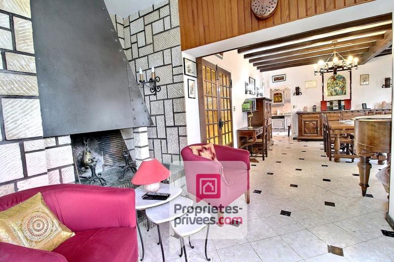 Maison - 170 m² - 7 pièces