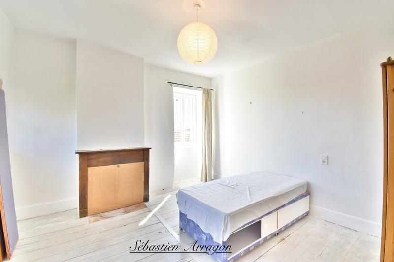 Maison en pierre - 190 m² - 8 pièces