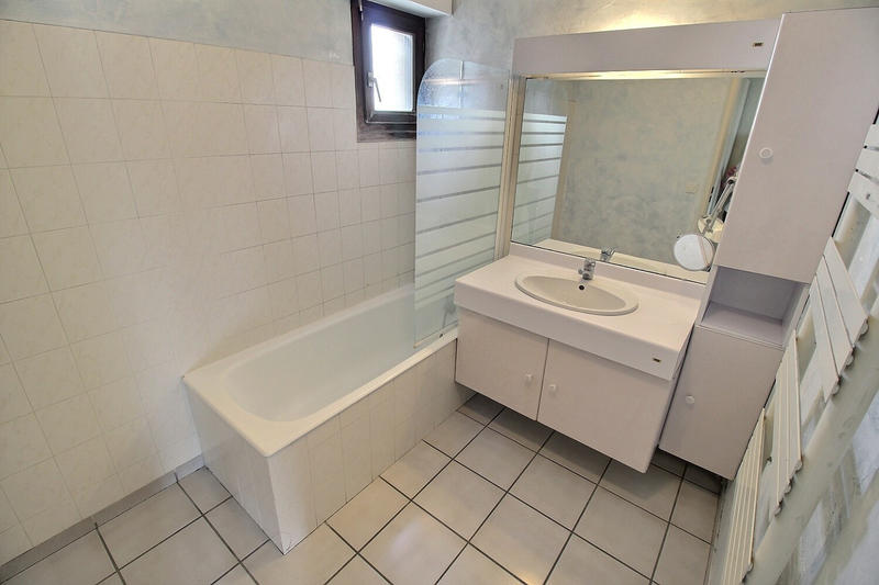 Appartement - 86 m² - 3 pièces