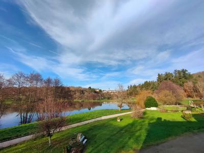 Maison - 235 m² - 8 pièces