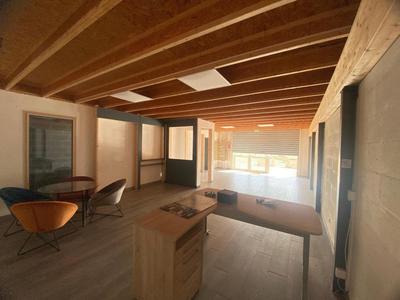 Local commercial - 168 m²