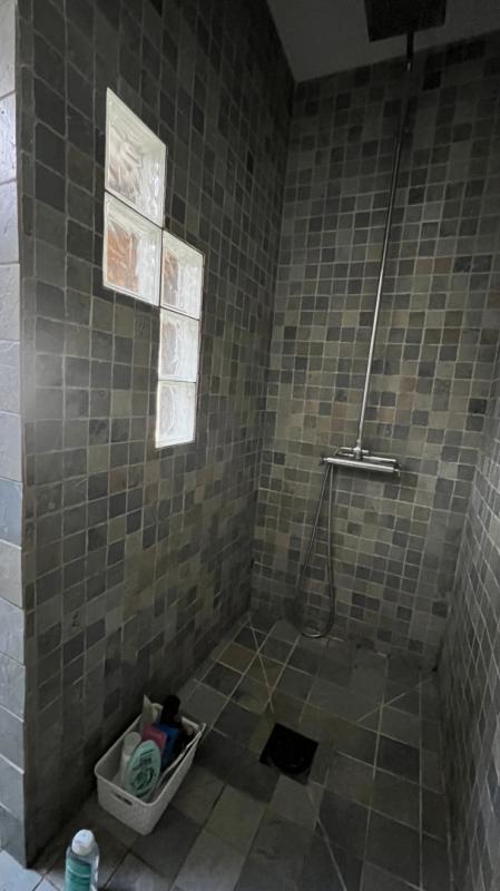 Maison - 250 m² - 7 pièces