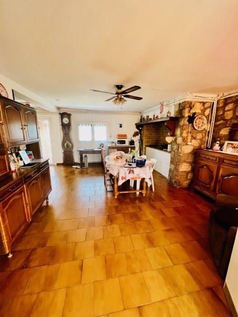 Maison traditionnelle - 150 m² - 5 pièces